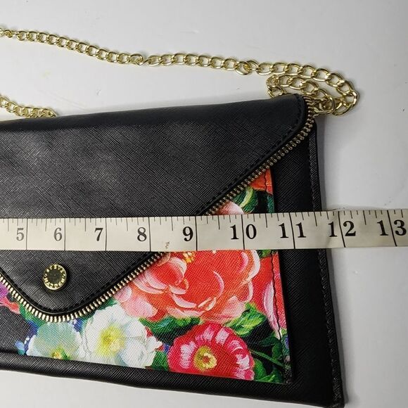 Steve Madden fold over crossbody purse floral black chain - Picture 5 of 7